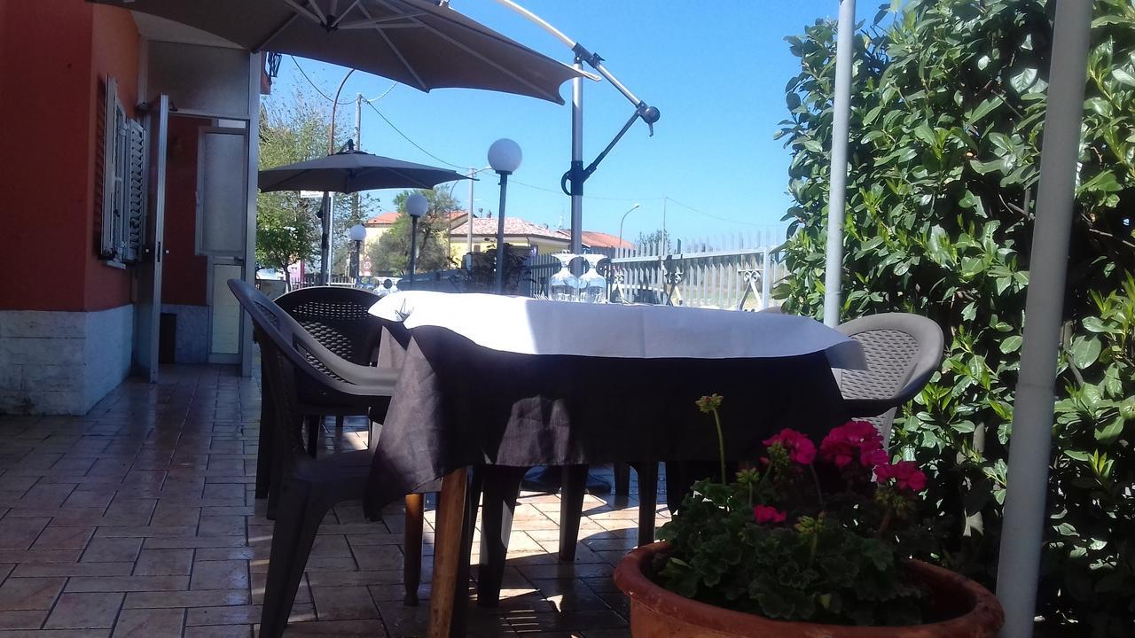 La Campagnola Trattoria Con Alloggio Мізано-Адріатіко Екстер'єр фото
